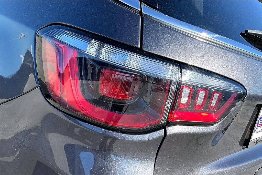 Used 2023 Jeep Compass Limited image 23