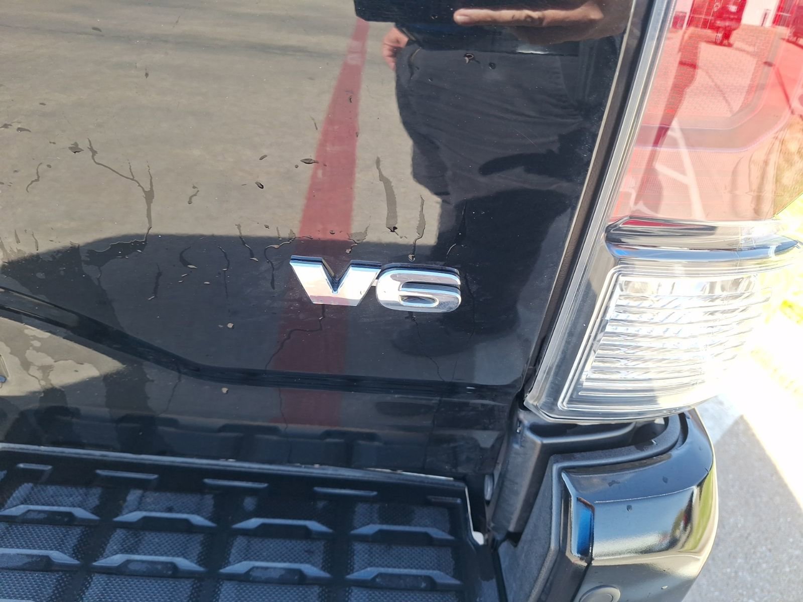 Used 2022 Toyota Tacoma Limited image 12