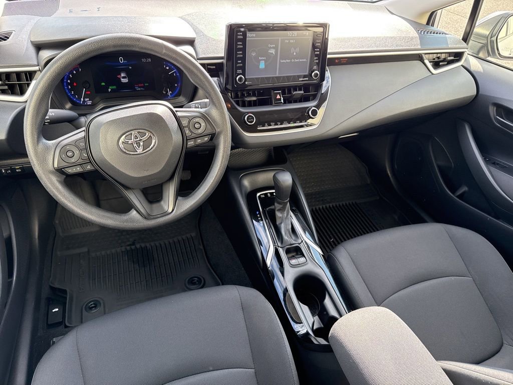 Used 2022 Toyota Corolla LE image 17