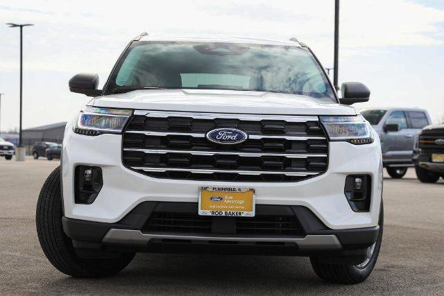 Certified 2025 Ford Explorer Active w/ Active Comfort Package AWD/4WD image 2
