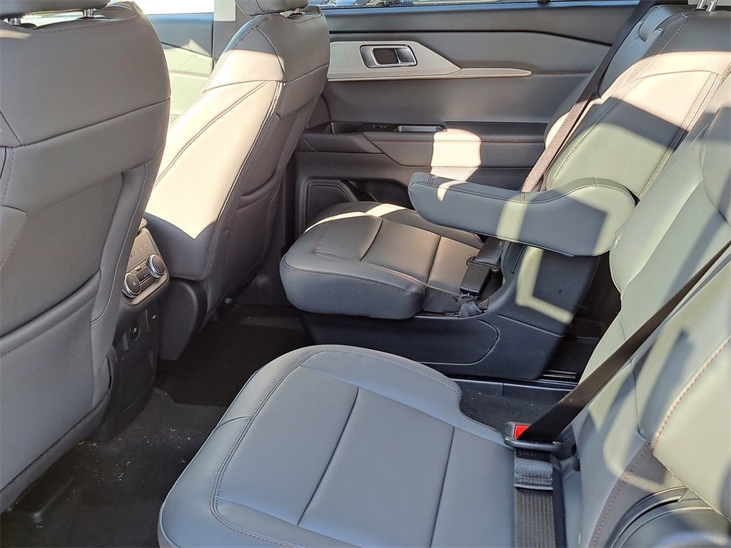 New 2026 Ford Explorer Active w/ Active Comfort Package image 13