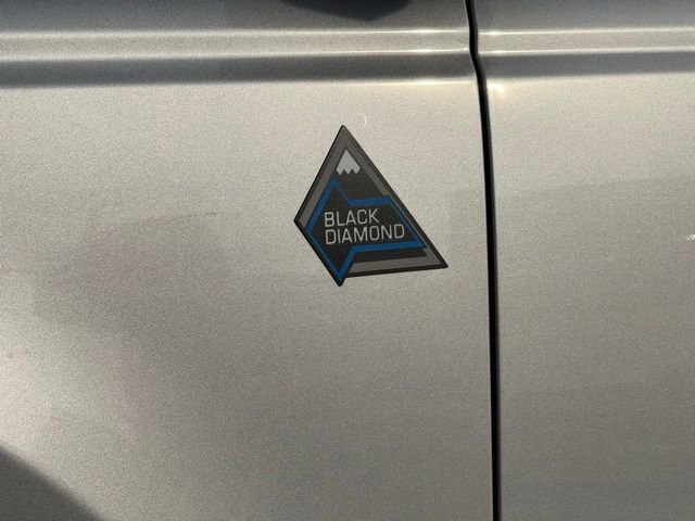 Certified 2023 Ford Bronco Black Diamond image 11