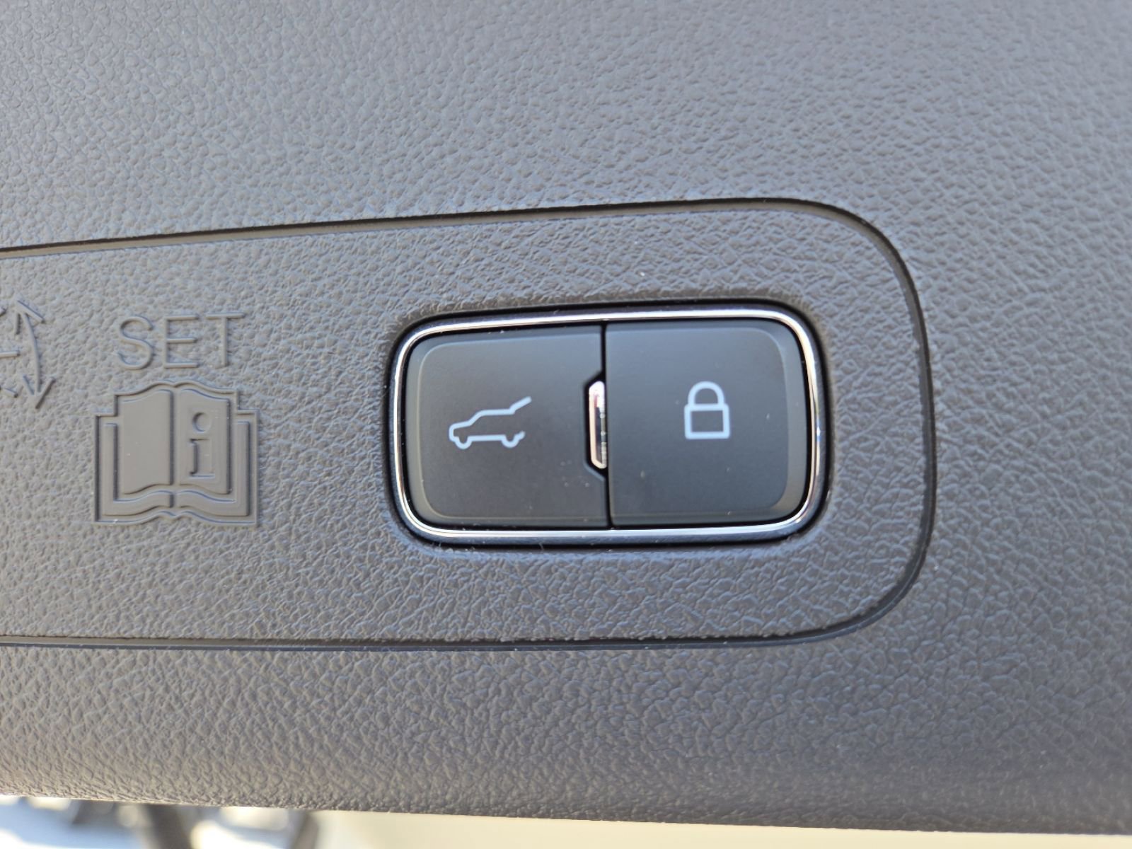 Used 2024 Lincoln Aviator Black Label image 22