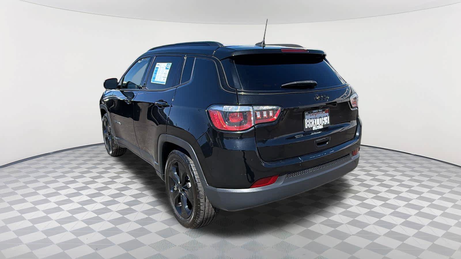 Used 2020 Jeep Compass Latitude FWD image 7