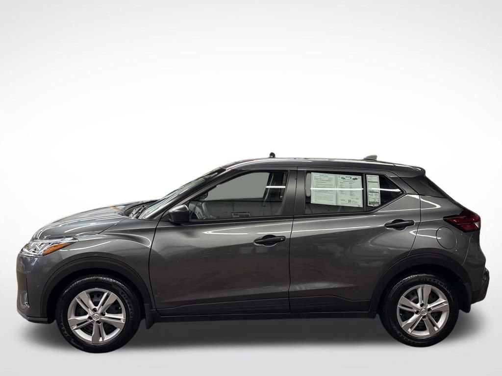 Certified 2025 Nissan Kicks Play S image 2