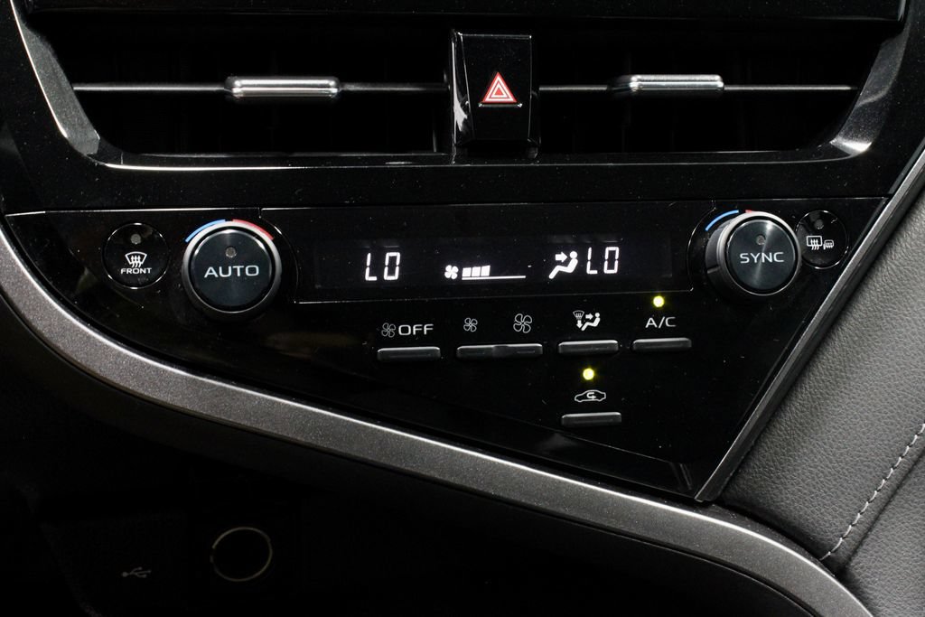 Used 2023 Toyota Camry LE w/ Convenience Package FWD image 29