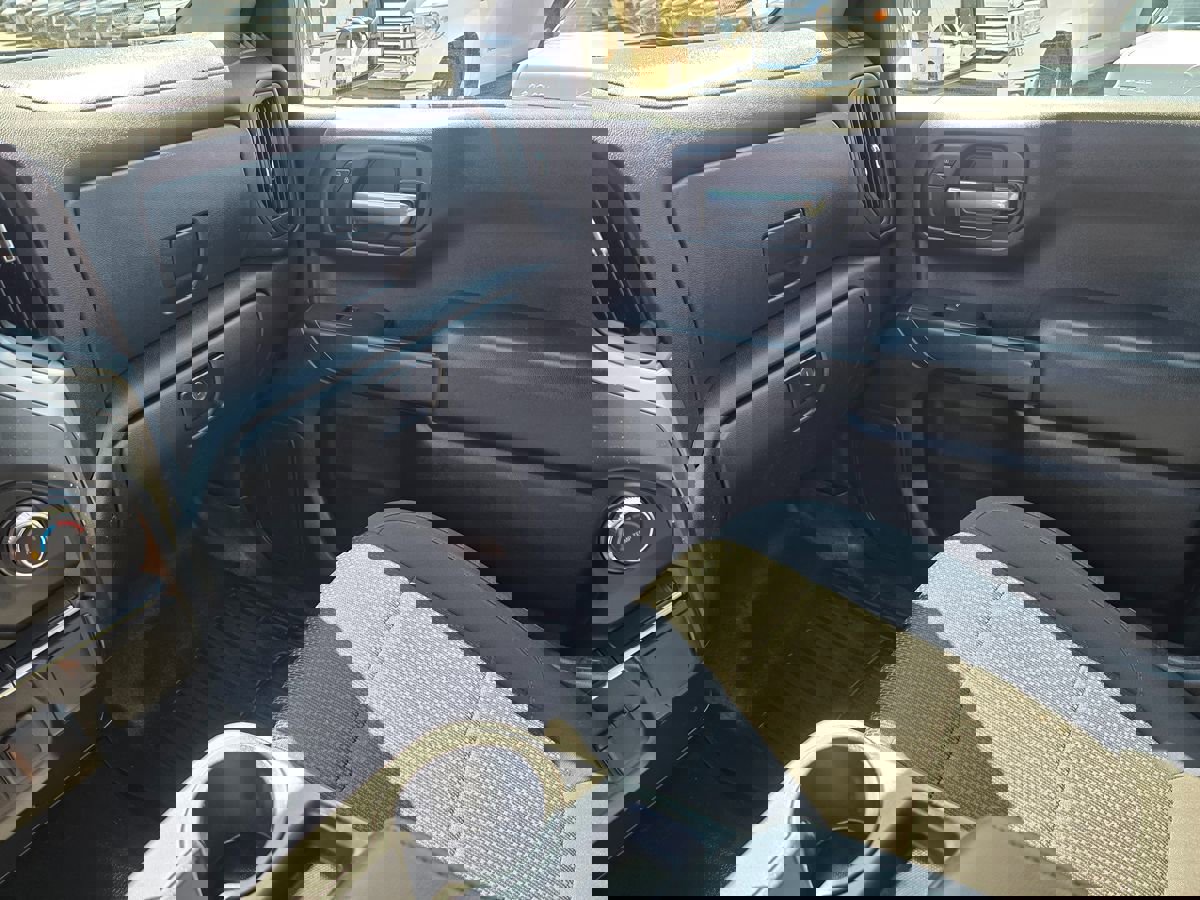 Used 2021 Chevrolet Silverado 1500 W/T w/ Z71 Off-Road Package image 32