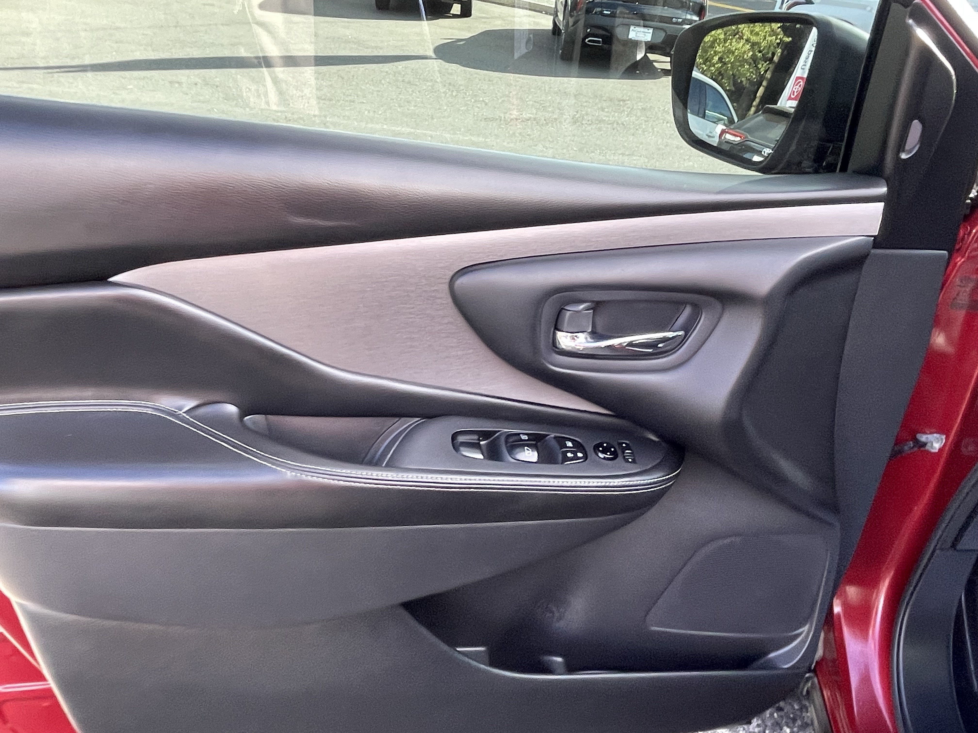 Used 2021 Nissan Murano SV AWD/4WD image 15
