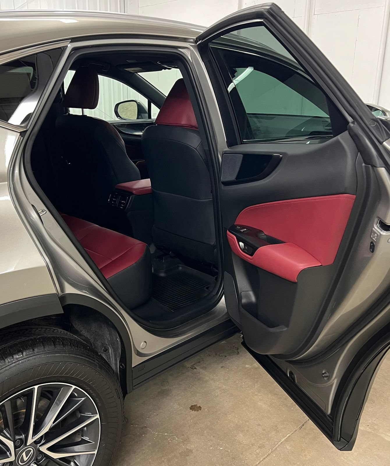 Used 2025 Lexus NX 250 FWD w/ Accessory Package (2T) image 19