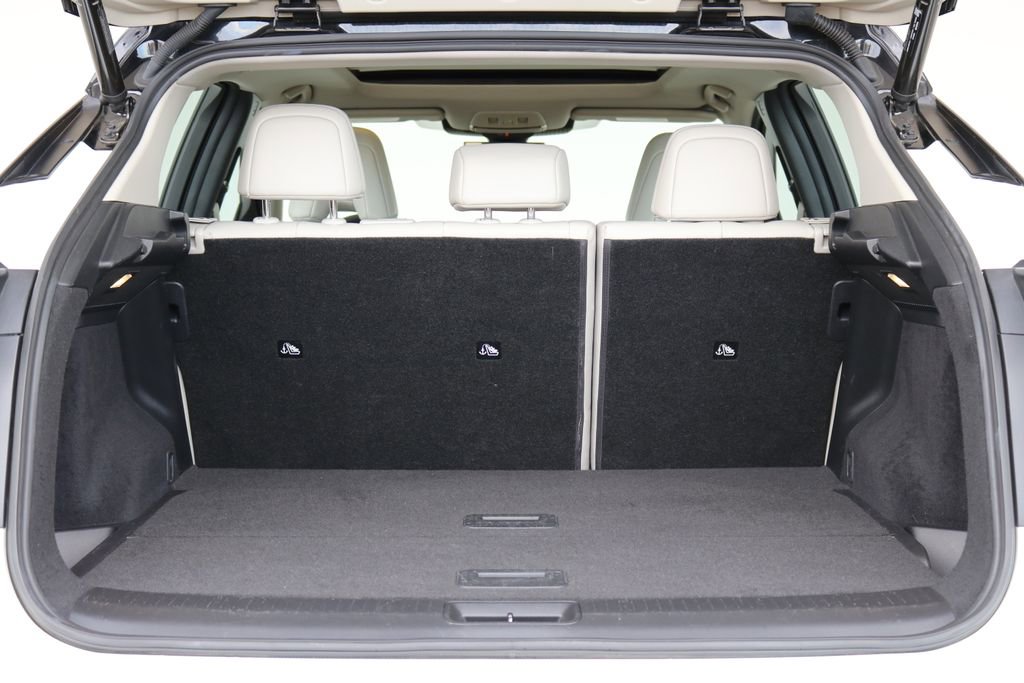 Used 2023 Nissan Ariya AWD image 27