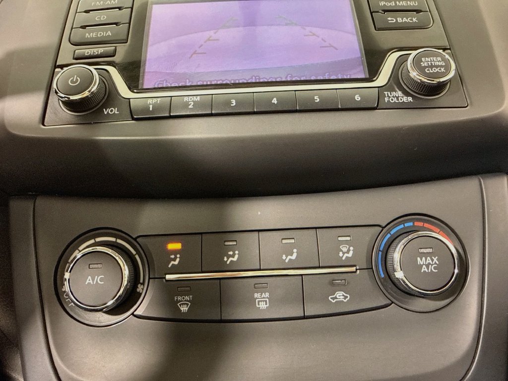 Used 2018 Nissan Sentra S w/ S Midnight Style Package FWD image 15