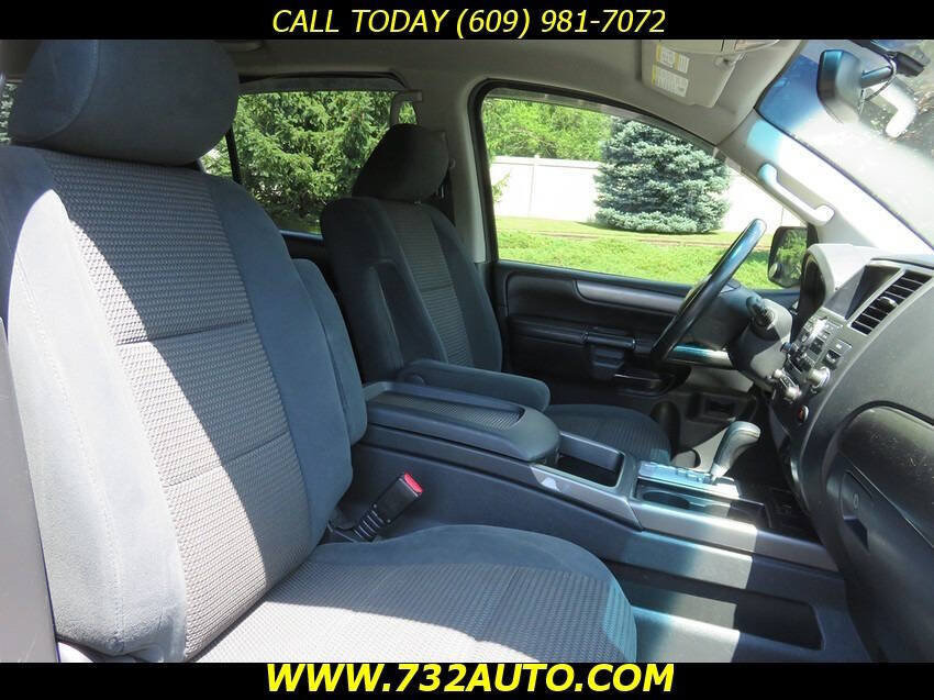 Used 2014 Nissan Armada SV AWD/4WD image 7