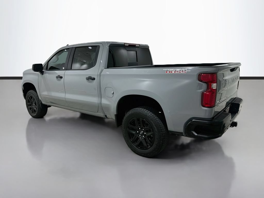 Used 2024 Chevrolet Silverado 1500 LT Trail Boss w/ LT Trail Boss Premium Package AWD/4WD image 5