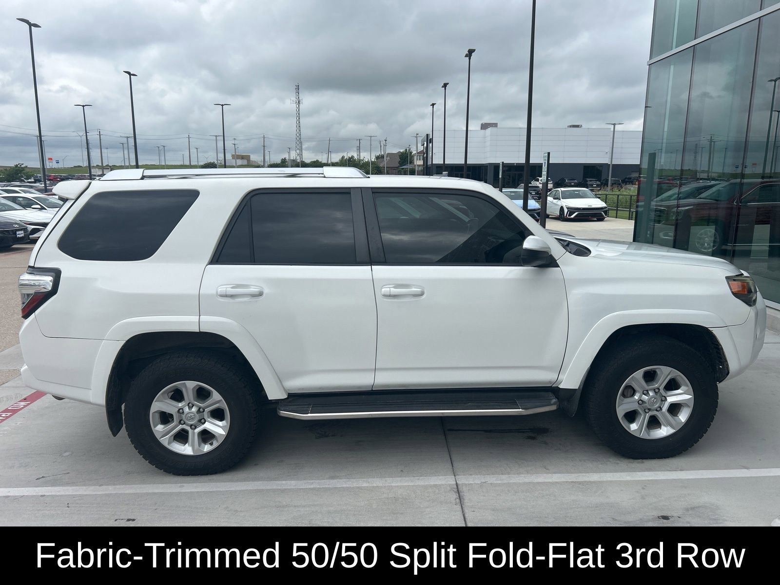 Used 2015 Toyota 4Runner SR5 AWD/4WD image 5