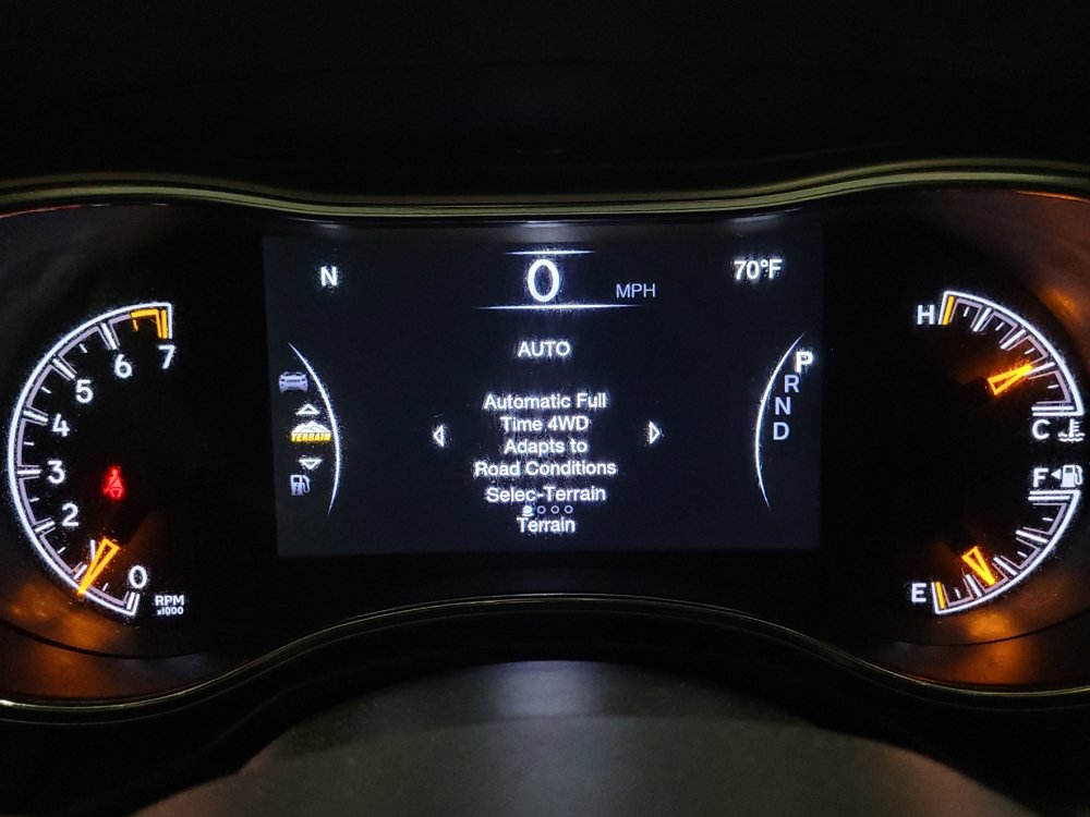 Used 2021 Jeep Grand Cherokee Trailhawk AWD/4WD image 23