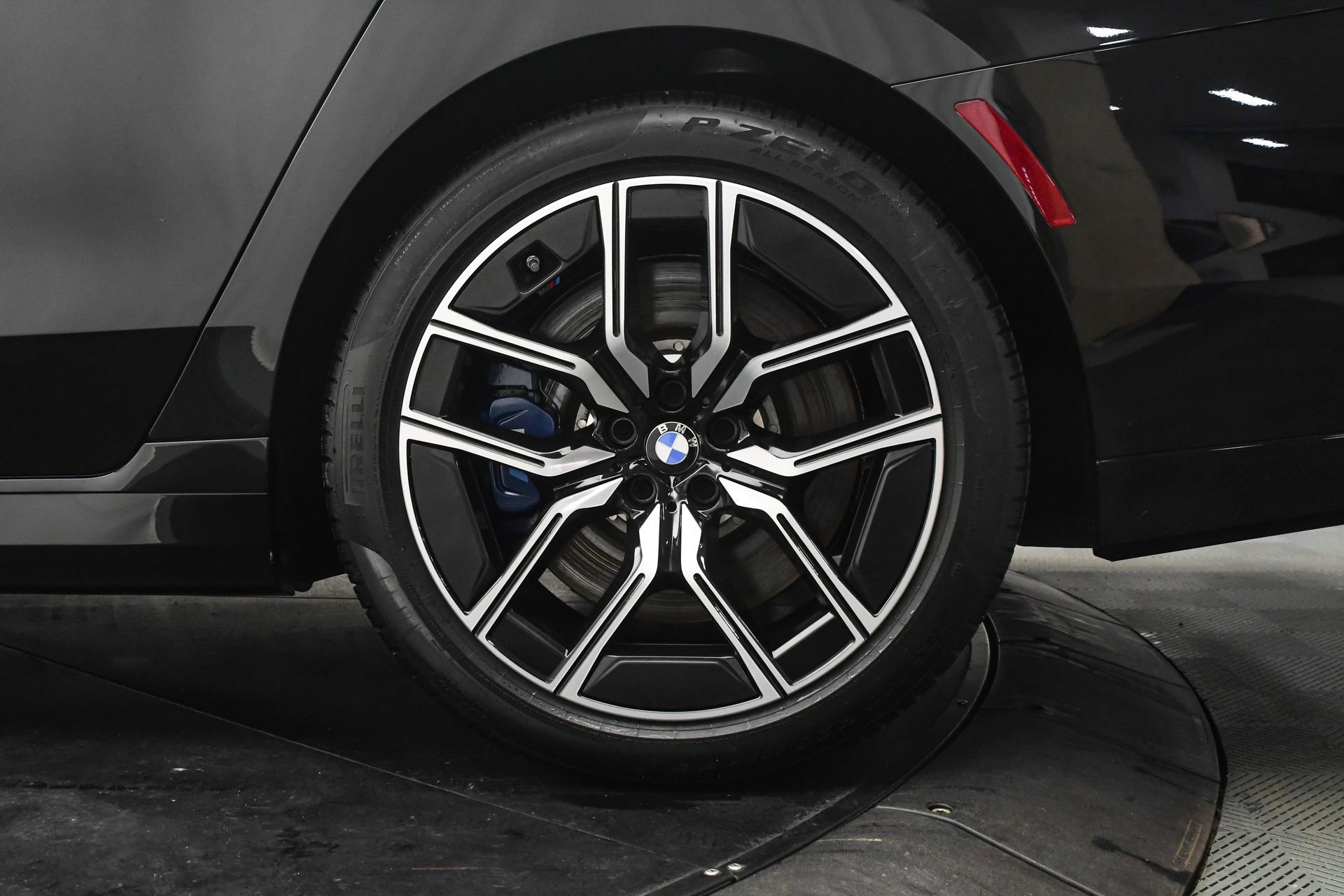 Used 2024 BMW 760i xDrive 760i xDrive image 31