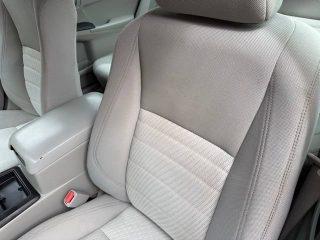 Used 2015 Toyota Camry LE FWD image 21