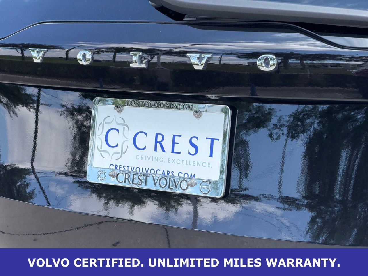 Certified 2025 Volvo XC90 B5 Core w/ Protection Package Premier AWD/4WD image 9