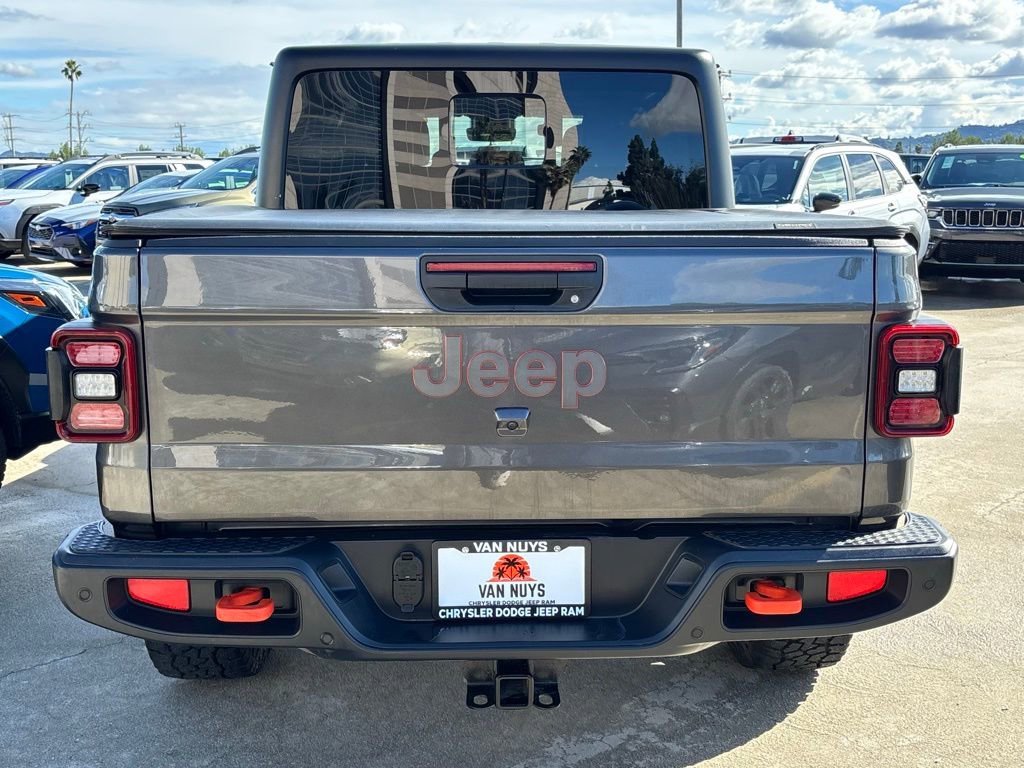 Used 2024 Jeep Gladiator Mojave w/ Technology Group image 5