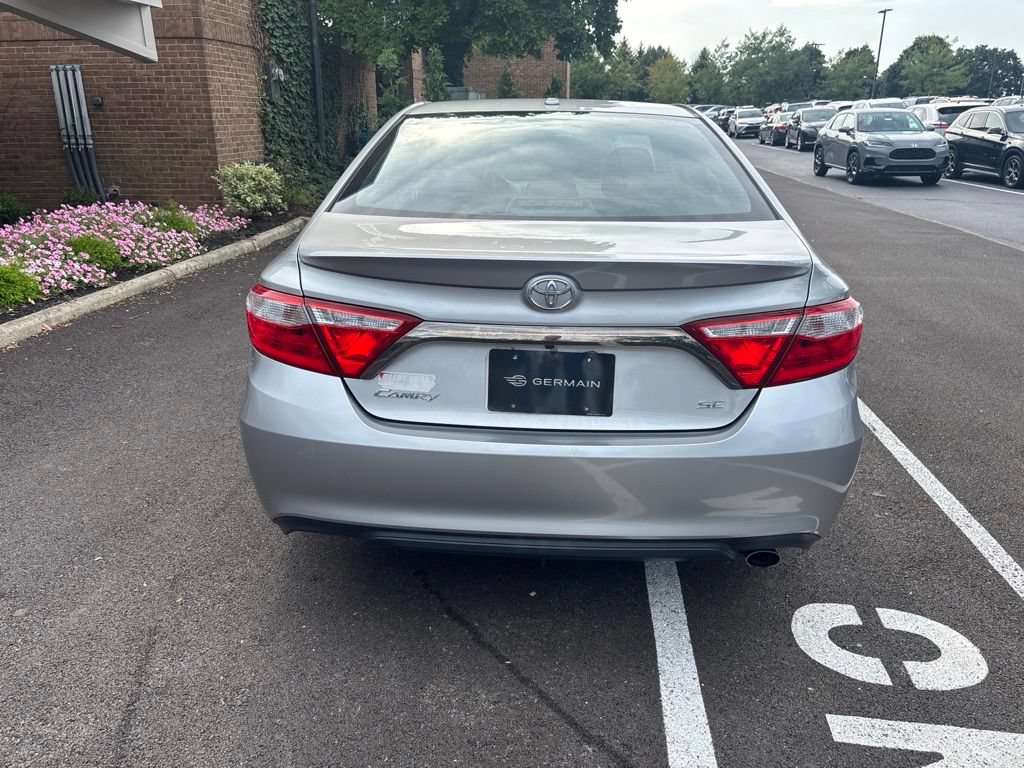 Used 2016 Toyota Camry SE FWD image 5