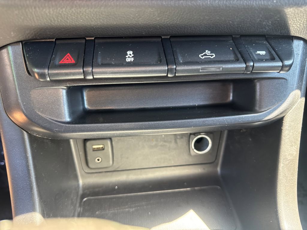 Used 2017 Chevrolet Colorado LT w/ LT Convenience Package AWD/4WD image 17