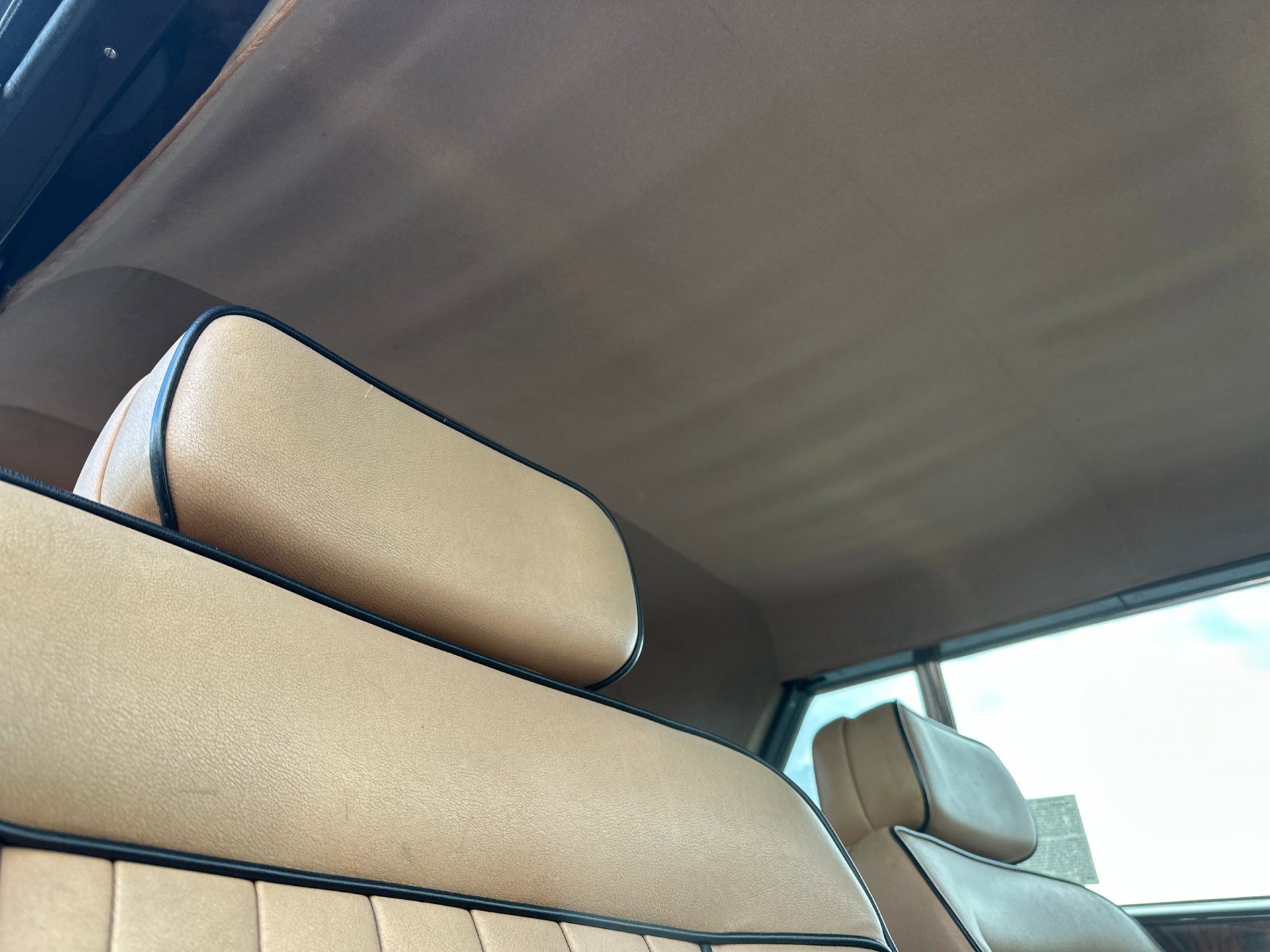 Used 1986 Rolls-Royce Corniche image 18