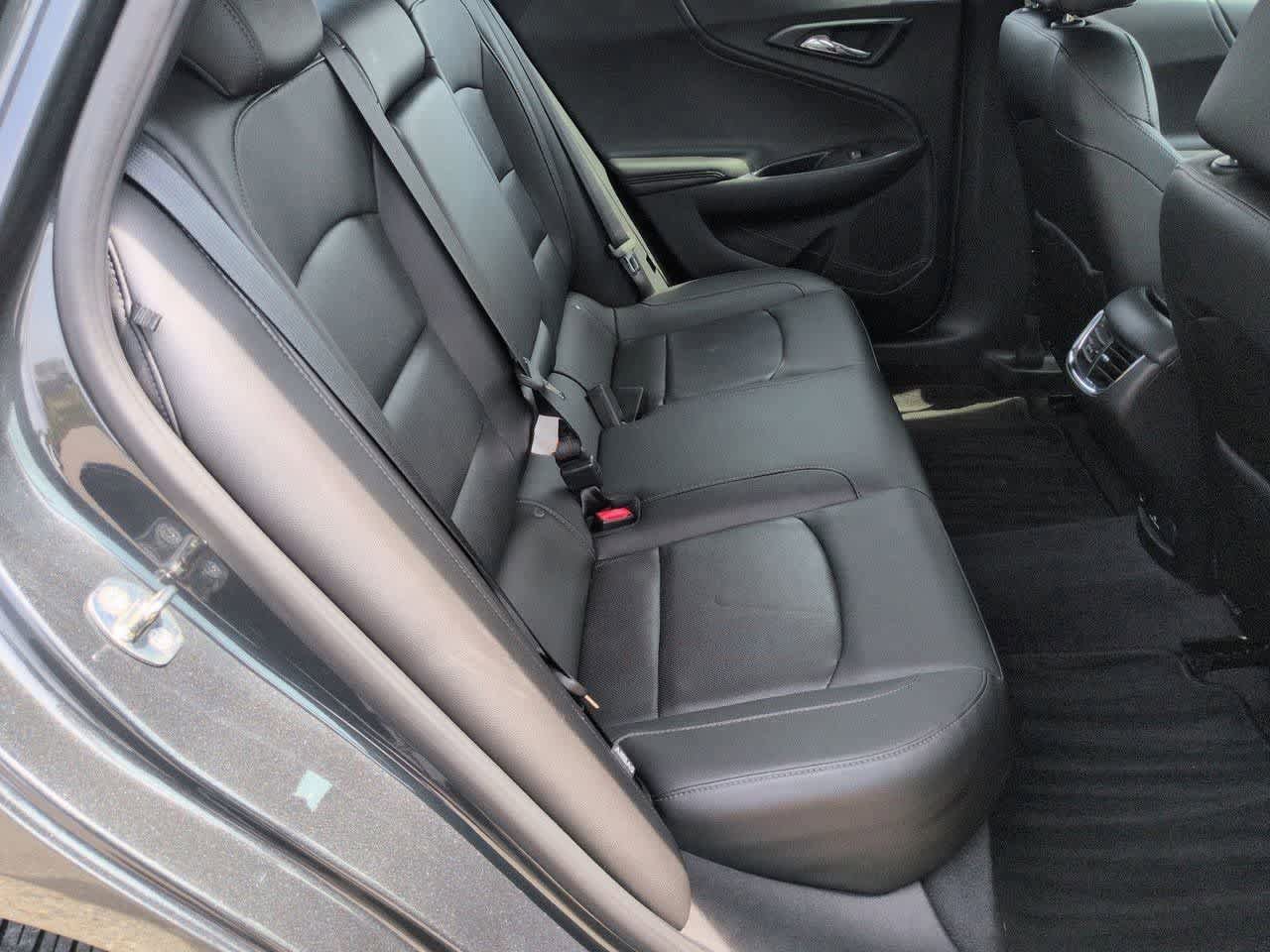 Used 2017 Chevrolet Malibu Premier FWD image 20