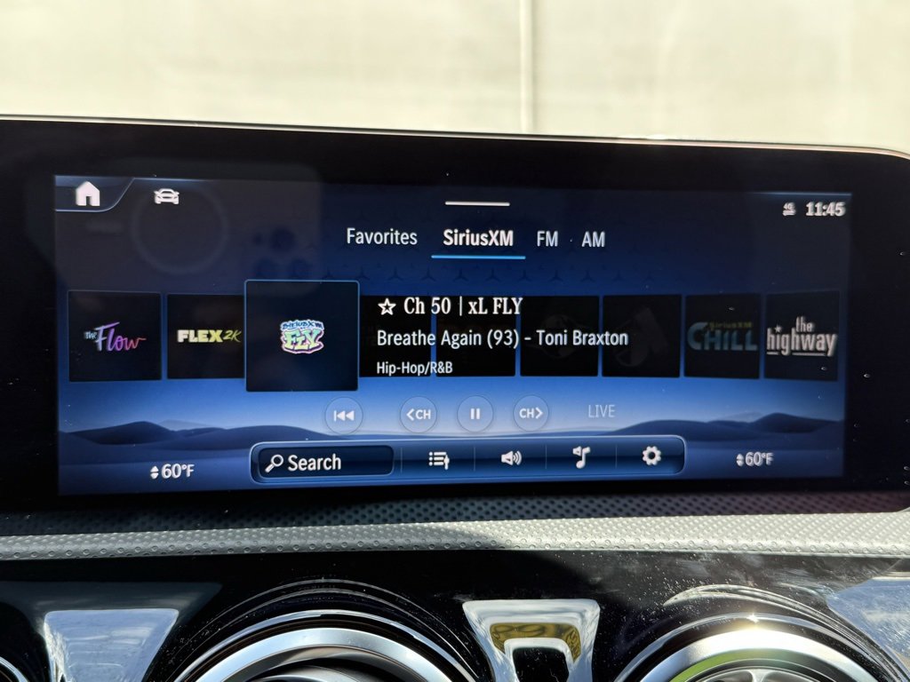 Used 2025 Mercedes-Benz CLA 250 image 11