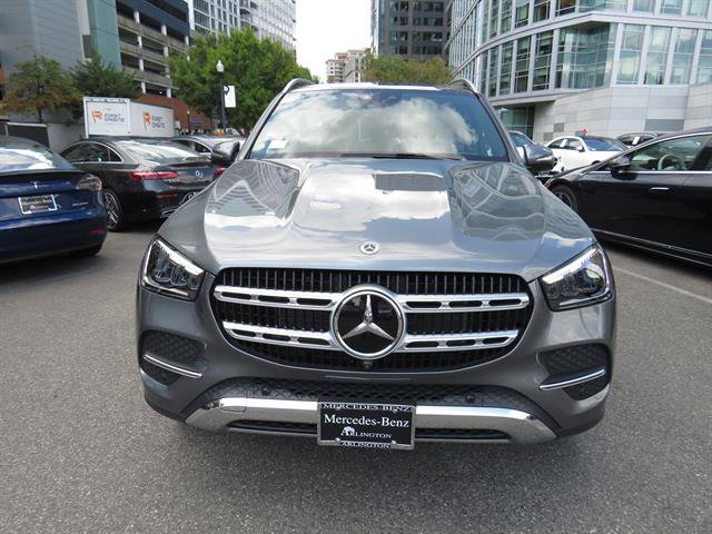 Used 2025 Mercedes-Benz GLE 450e 4MATIC w/ Driver Assistance Package image 6