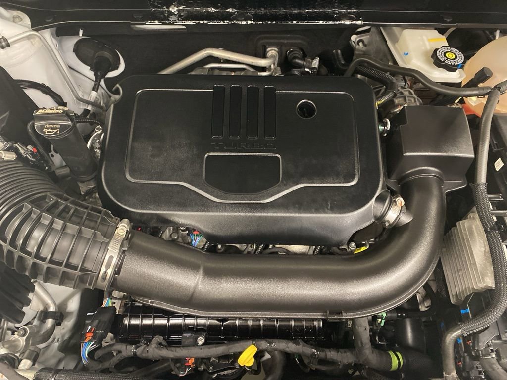 Used 2025 Chevrolet Blazer LT image 4