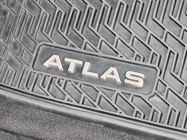 Certified 2021 Volkswagen Atlas SEL AWD/4WD image 36