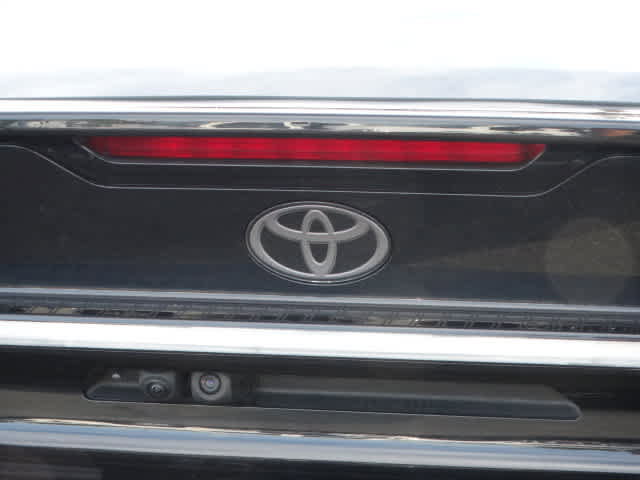 Used 2024 Toyota Prius Prime Premium w/ Advanced Technology Package FWD image 9