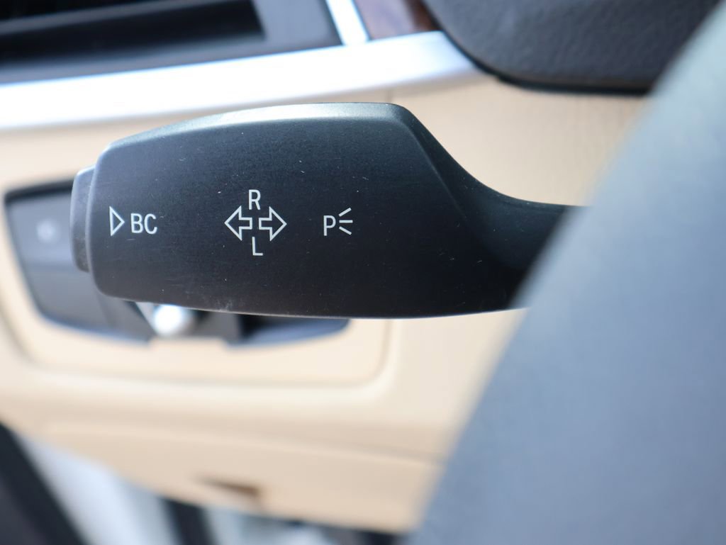 Used 2017 BMW 330i xDrive Sedan image 57