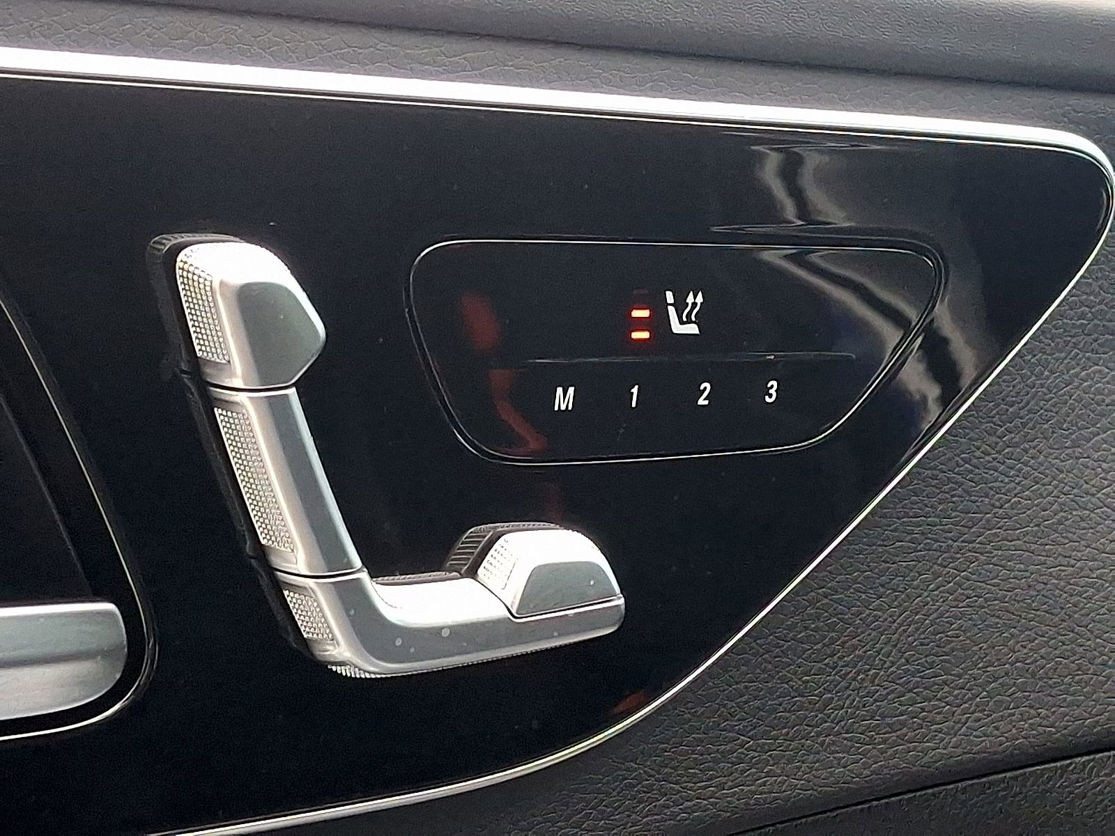 Certified 2023 Mercedes-Benz C 43 AMG 4MATIC Sedan image 26