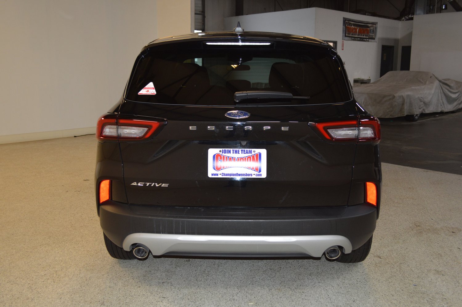Used 2025 Ford Escape Active FWD image 4