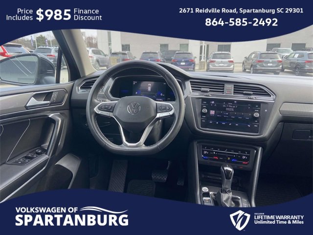 Used 2023 Volkswagen Tiguan SE image 10