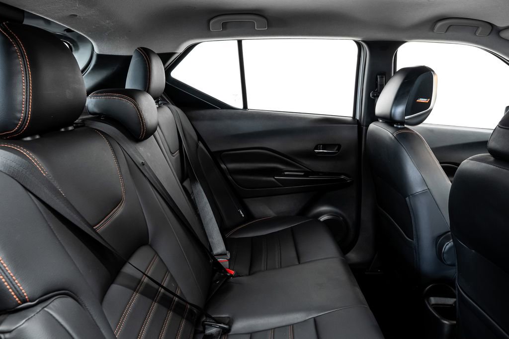 Used 2020 Nissan Kicks SR w/ SR Premium Package image 34