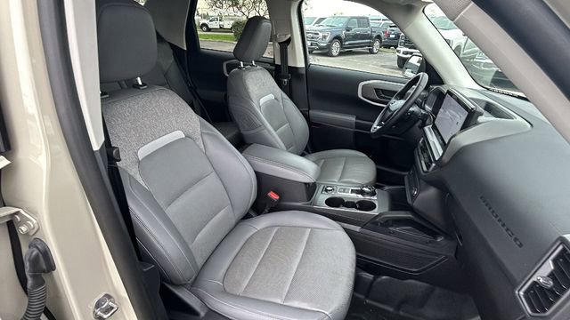 Used 2025 Ford Bronco Sport Badlands image 11