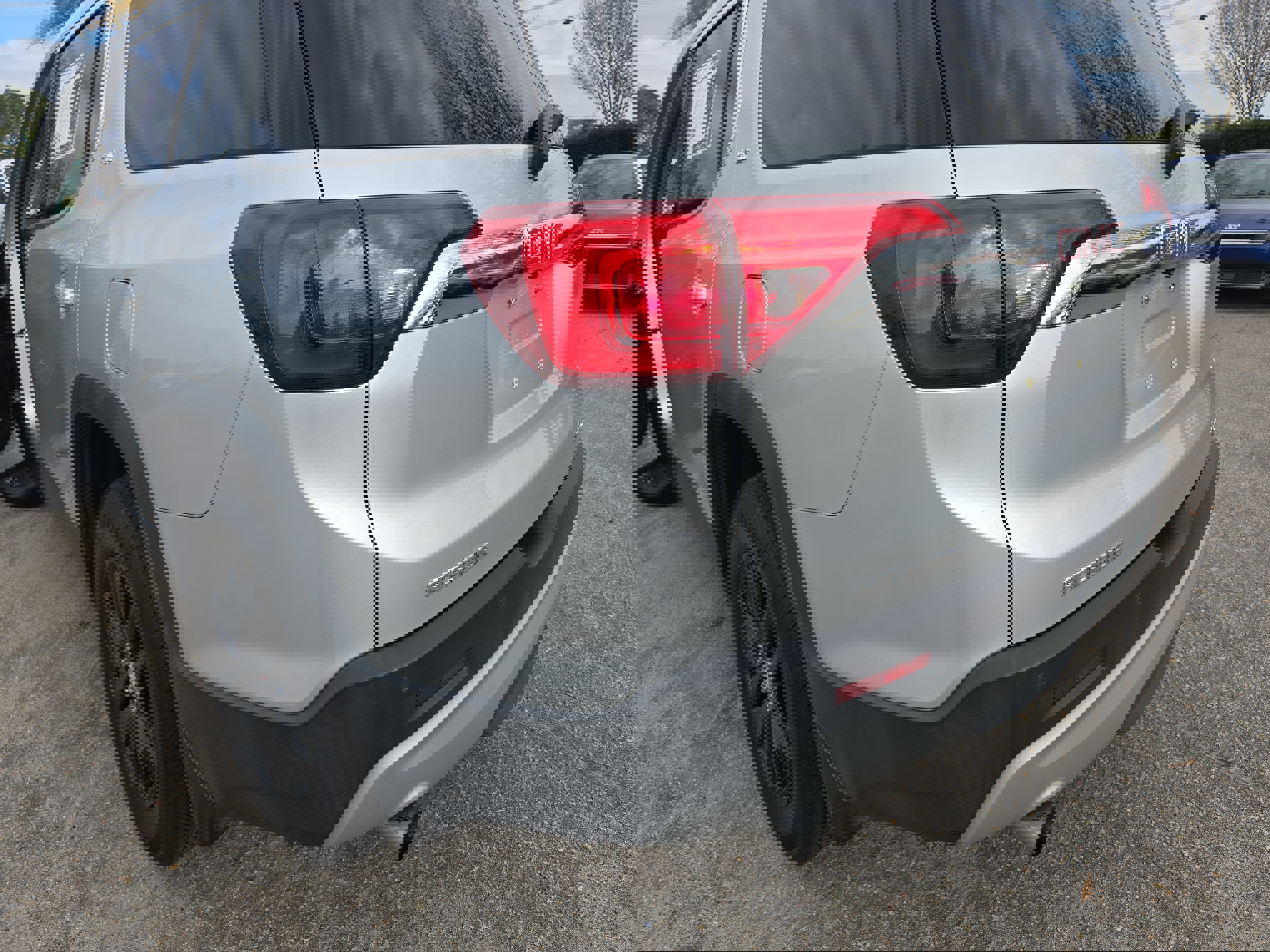 Used 2018 GMC Acadia SLT image 37