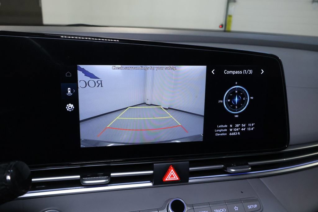 Used 2025 Hyundai Elantra SEL image 28