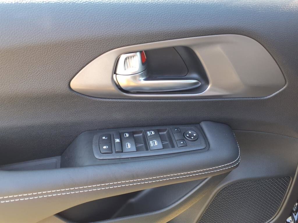 New 2025 Chrysler Voyager LX FWD image 11