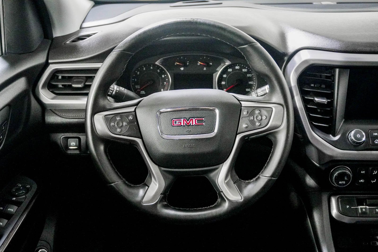 Used 2023 GMC Acadia AT4 image 22