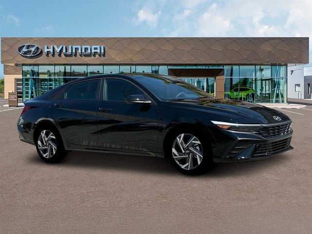 New 2025 Hyundai Elantra Sport image 10