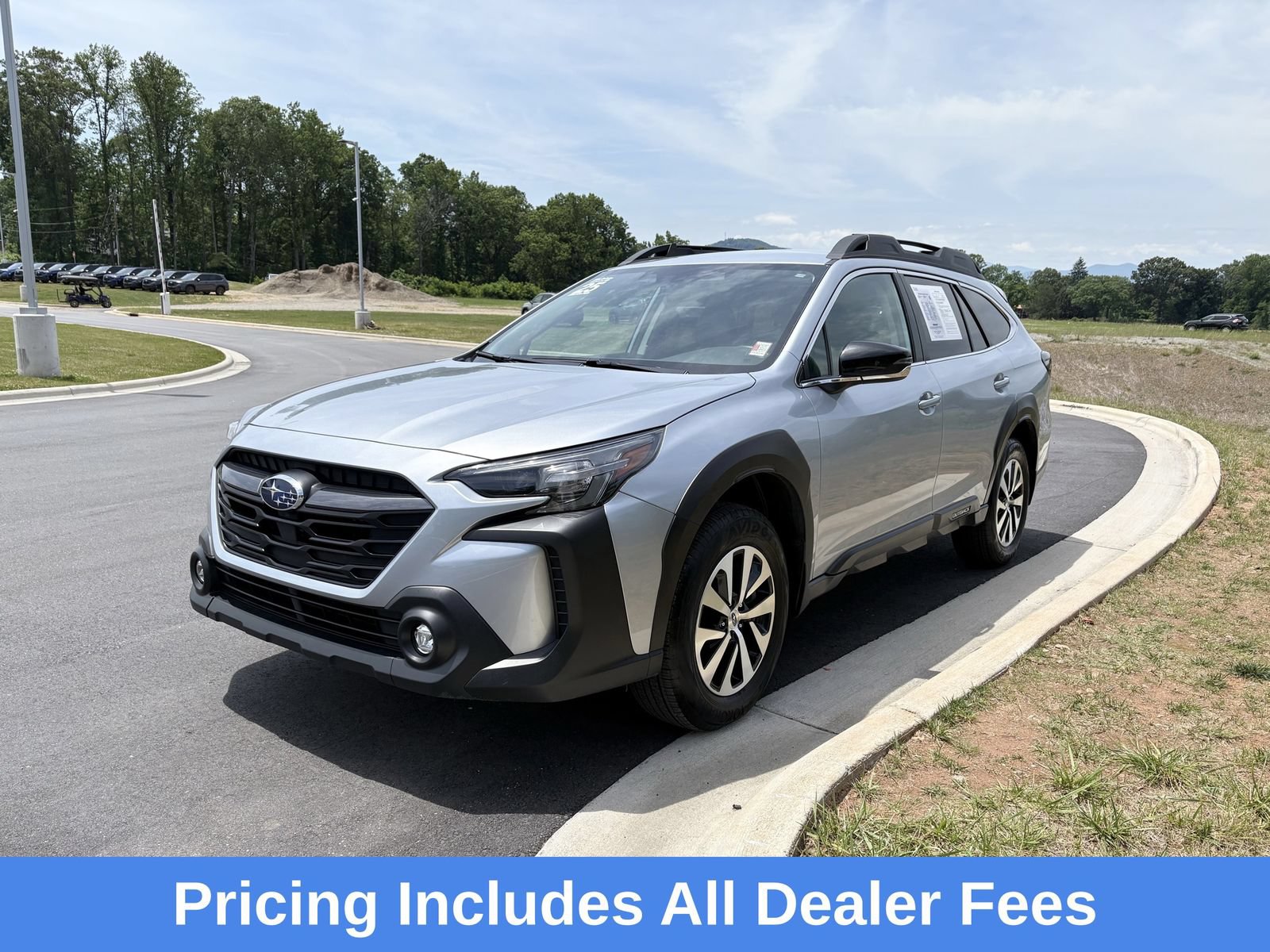 Certified 2025 Subaru Outback Premium w/ Popular Package #1A AWD/4WD image 3