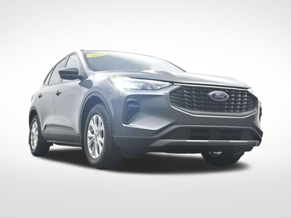Used 2025 Ford Escape Active w/ Tech Pack #1 image 32