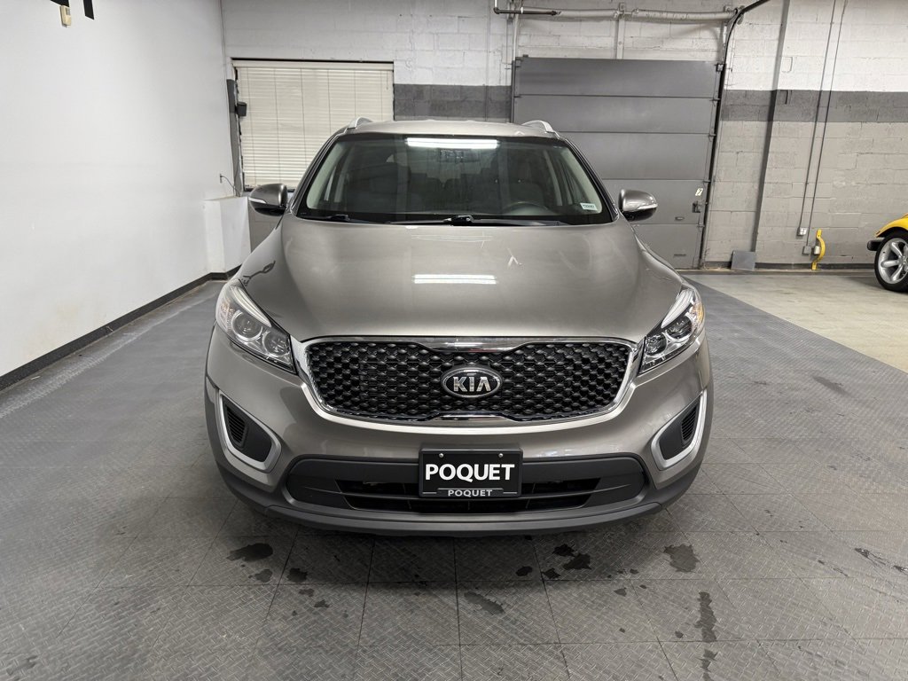 Used 2018 Kia Sorento LX image 3