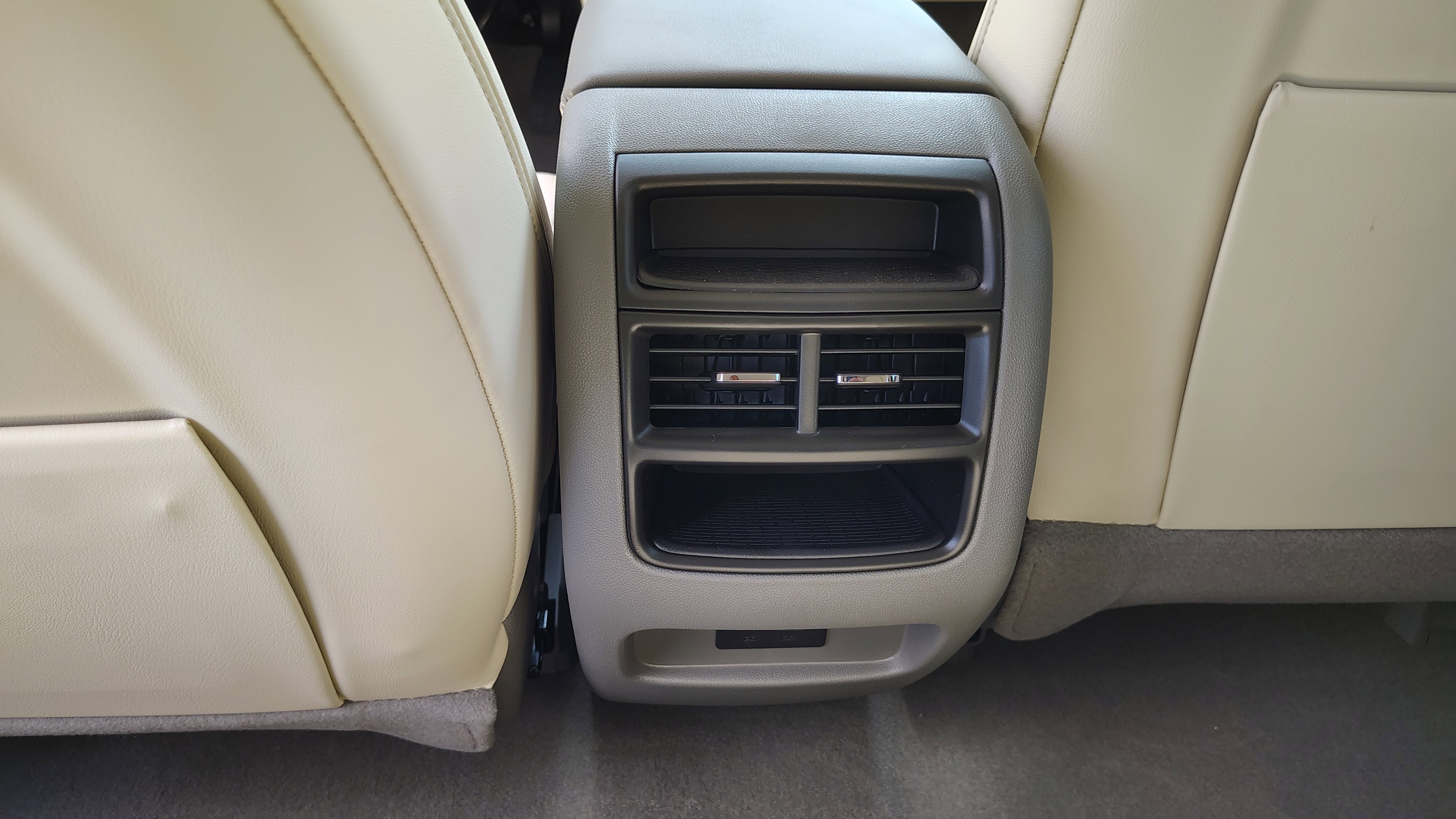 New 2025 Cadillac XT5 Premium Luxury w/ Technology Package image 11