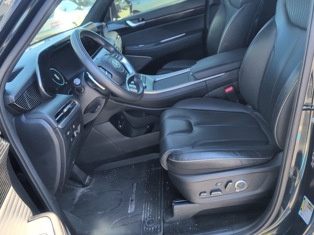 Used 2025 Hyundai Palisade Calligraphy image 5