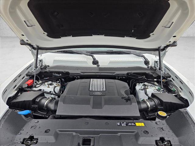 New 2026 Land Rover Defender 130 V8 AWD/4WD image 17