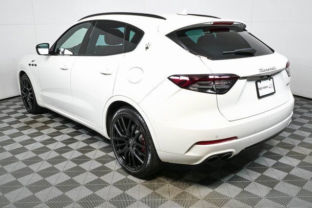 Certified 2022 Maserati Levante GT AWD/4WD image 33